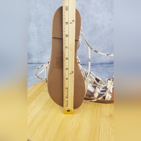 ALDO Womens Jaeryan Cream Gray Leather Caged Strap Snake Print Flat Sandals‎ 9 - Picture 10 of 14